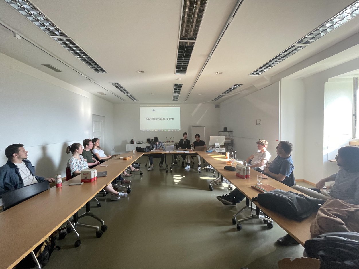 Featured image of post General Assembly